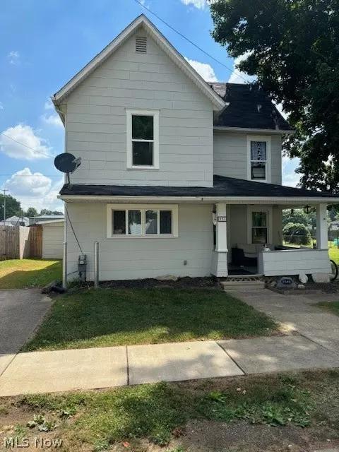 151 Chestnut St, Newcomerstown, OH 43832