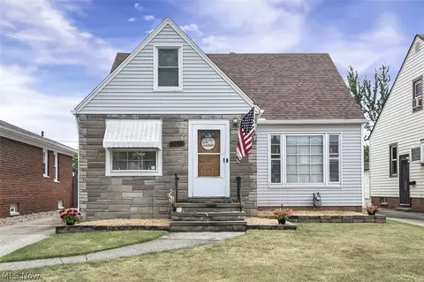 4203 Dawnshire Dr, Cleveland, OH 44134