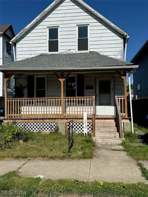 3039 W 105, Cleveland, OH 44111