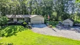 26484 Hawley Rd, Wellington, OH 44090