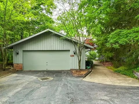 524 Bent Creek Oval # -5, Aurora, OH 44202