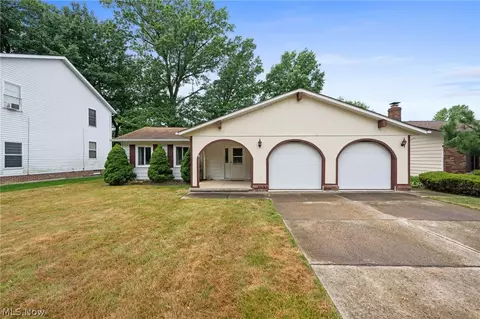 23694 Samuel Dr, Euclid, OH 44143