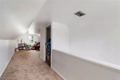 Entry Way - 151 Omar St, Struthers, OH 44471 photo 1 of 1