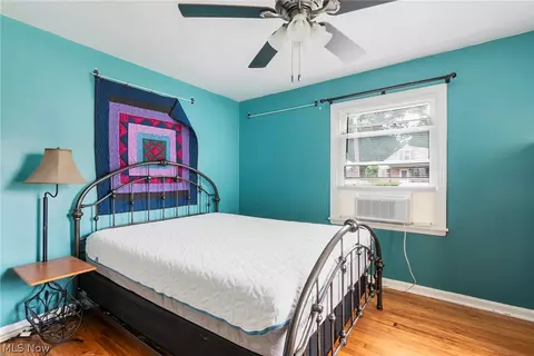 Bedroom - 151 Omar St, Struthers, OH 44471 photo 2 of 4