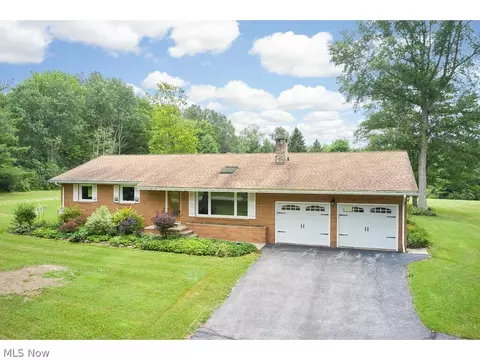 14599 Sisson Rd, Chardon, OH 44024