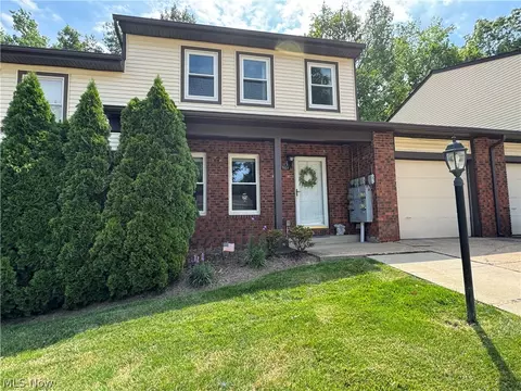 7031 Woodthrush Dr, Concord, OH 44077