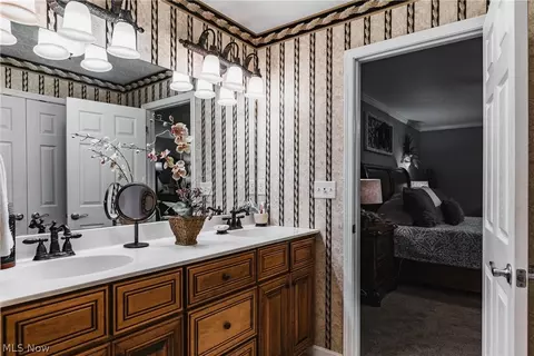 Bath - 104 Baker Trl, Vincent, OH 45784 photo 2 of 8