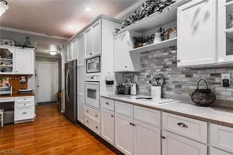 Kitchen - 104 Baker Trl, Vincent, OH 45784 photo 4 of 5