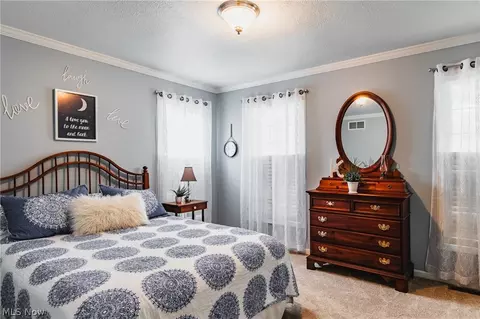 Bedroom - 104 Baker Trl, Vincent, OH 45784 photo 6 of 8