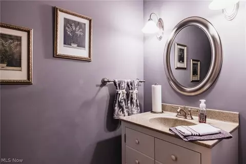 Bath - 104 Baker Trl, Vincent, OH 45784 photo 6 of 8