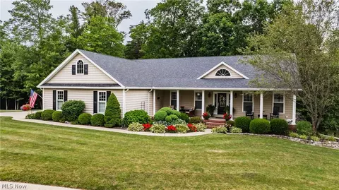 Exterior - 104 Baker Trl, Vincent, OH 45784 photo 2 of 6