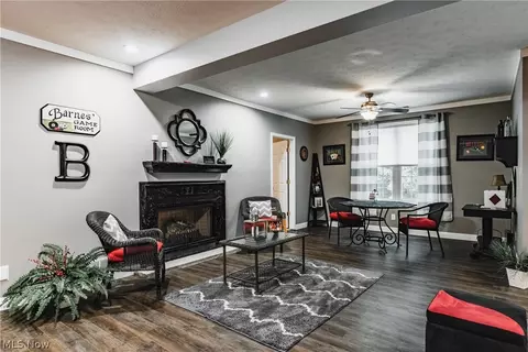 Living - 104 Baker Trl, Vincent, OH 45784 photo 4 of 5