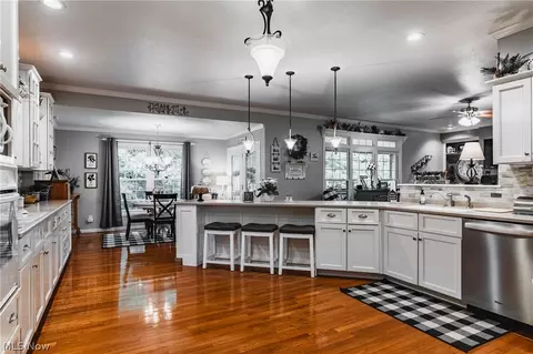 Kitchen - 104 Baker Trl, Vincent, OH 45784 photo 3 of 5