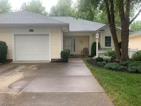 125 Legend Trl, Willowick, OH 44095