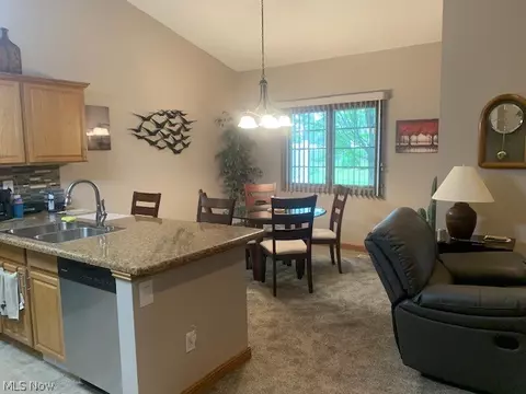 Dining - 125 Legend Trl, Willowick, OH 44095 photo 1 of 1
