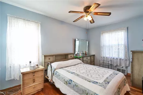 30212 Robert St, Wickliffe, OH 44092 photo 6