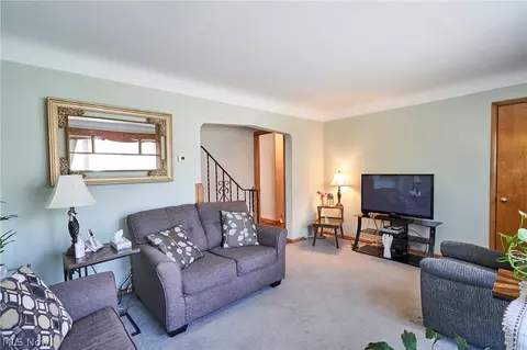 30212 Robert St, Wickliffe, OH 44092 photo 18