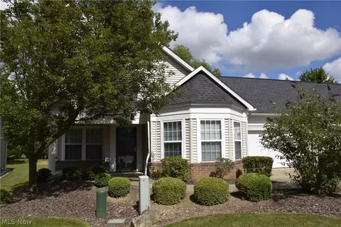 8723 Alexandra Dr #3A, North Royalton, OH 44133