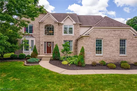 2476 Fawn Chase, Richfield, OH 44286