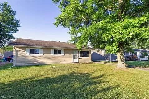 4124 Knickerbocker Rd, Sheffield Lake, OH 44054