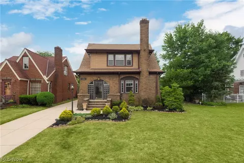 2303 Brookview Blvd, Parma, OH 44134