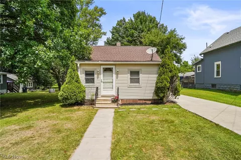 867 Morse St, Akron, OH 44314
