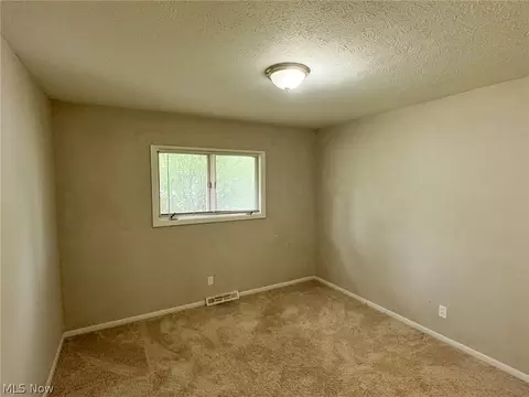 Bedroom - 26432 Aaron Dr, Euclid, OH 44132 photo 2 of 3