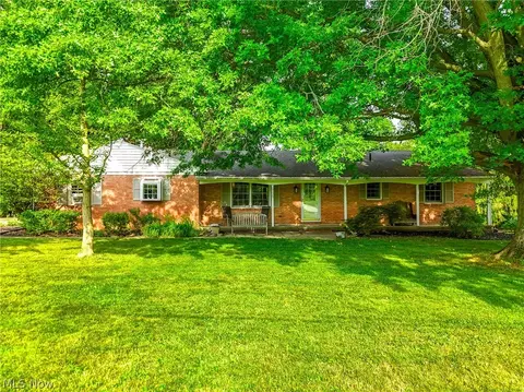6798 Evergreen Rd, Hudson, OH 44236