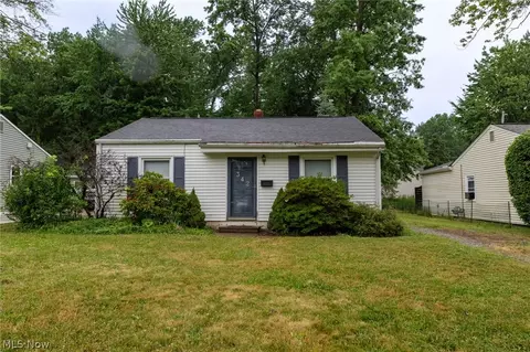 342 Dellwood Rd, Avon Lake, OH 44012