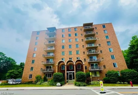 50 S Rocky River Dr #103, Berea, OH 44017