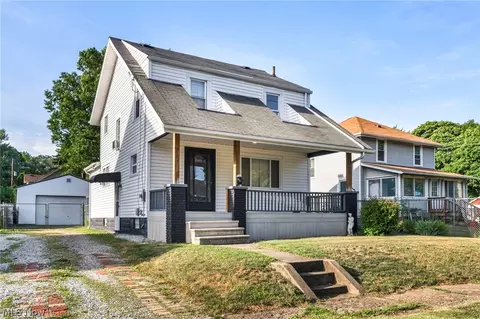 Exterior - 1617 Hampton Rd, Akron, OH 44305 photo 2 of 7