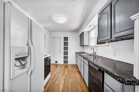 Kitchen - 1617 Hampton Rd, Akron, OH 44305 photo 2 of 3