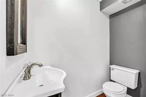 Bath - 1617 Hampton Rd, Akron, OH 44305 photo 1 of 1