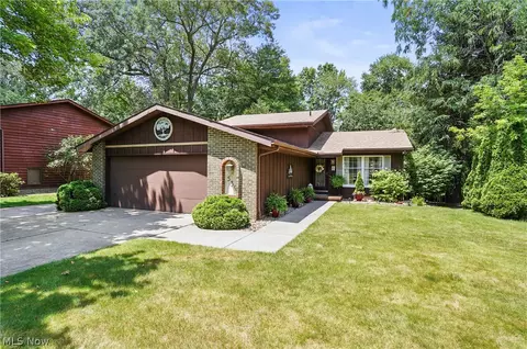 539 Morgan Rd, Ravenna, OH 44266