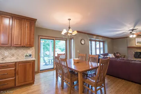 635 Lloyd Rd, Wickliffe, OH 44092 photo 13