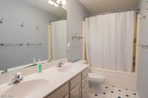 635 Lloyd Rd, Wickliffe, OH 44092 photo 28