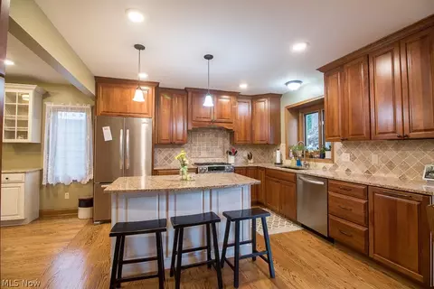 635 Lloyd Rd, Wickliffe, OH 44092 photo 10