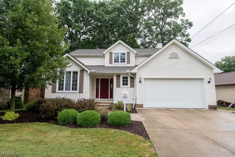 635 Lloyd Rd, Wickliffe, OH 44092