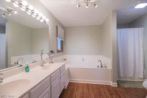 635 Lloyd Rd, Wickliffe, OH 44092 photo 23