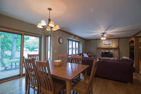 635 Lloyd Rd, Wickliffe, OH 44092 photo 17