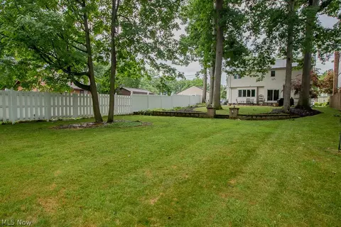 635 Lloyd Rd, Wickliffe, OH 44092 photo 6