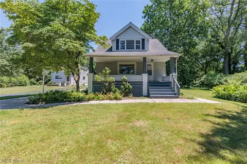 6745 Donald Ave, Valley View, OH 44125