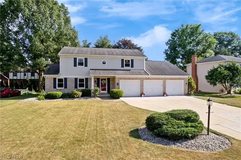 1160 Sprucewood St SE, North Canton, OH 44720