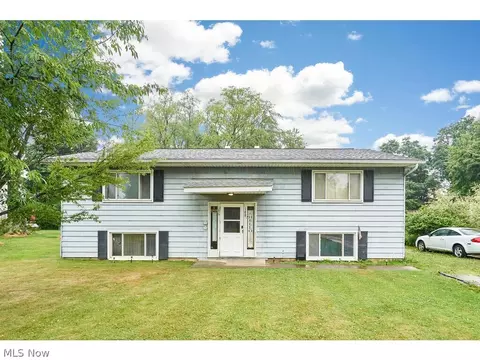 188 Northpark Dr, Wadsworth, OH 44281
