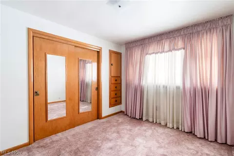 550 Edison St, Struthers, OH 44471 photo 10