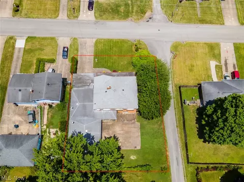 550 Edison St, Struthers, OH 44471 photo 23