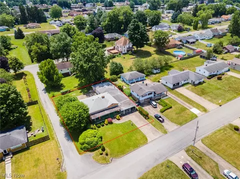 550 Edison St, Struthers, OH 44471 photo 2