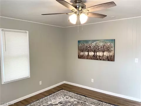 414 Ohio St, Elyria, OH 44035 photo 5