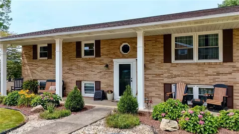 216 High St, Dover, OH 44622