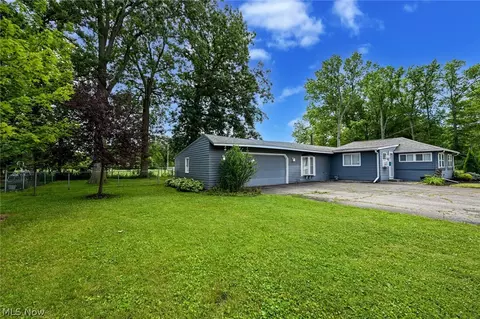 267 Claremont Rd, Vermilion, OH 44089